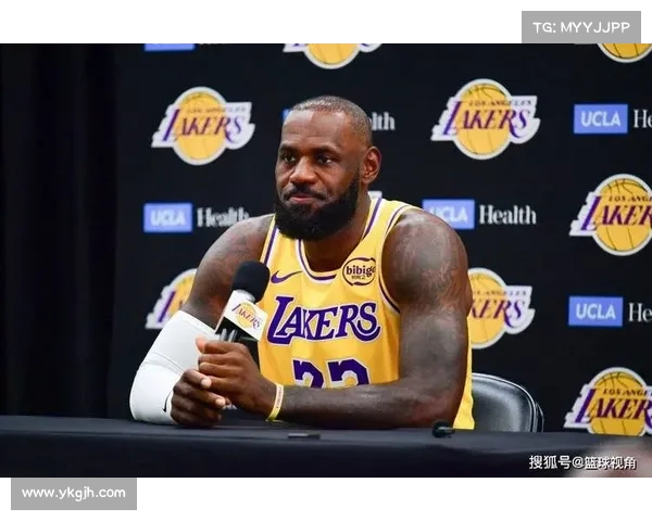 詹姆斯七月底受伤影响训练状态今夏休养一个多月引发关注